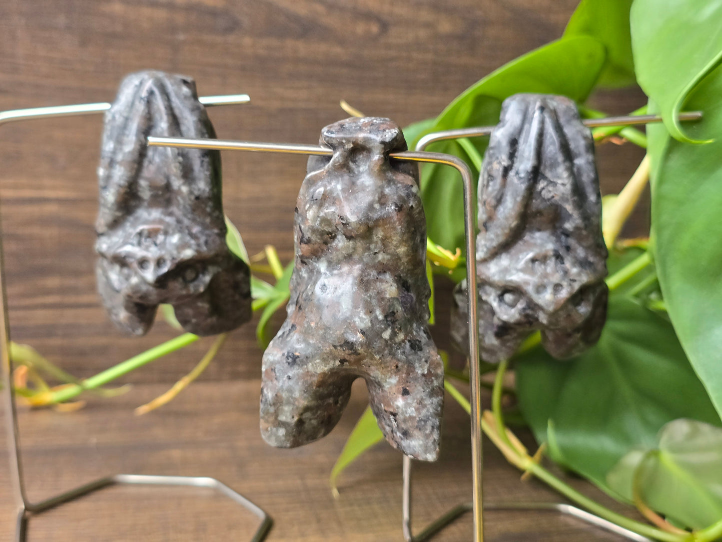 UV Reactive Sodalite "Yooperlite" Hanging Bat