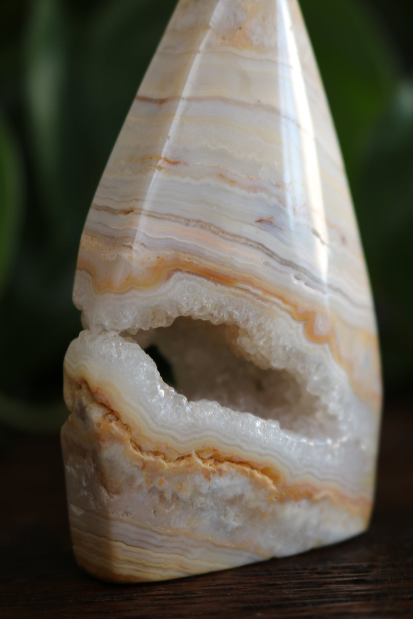 Banded Agate Flipper With Druzy