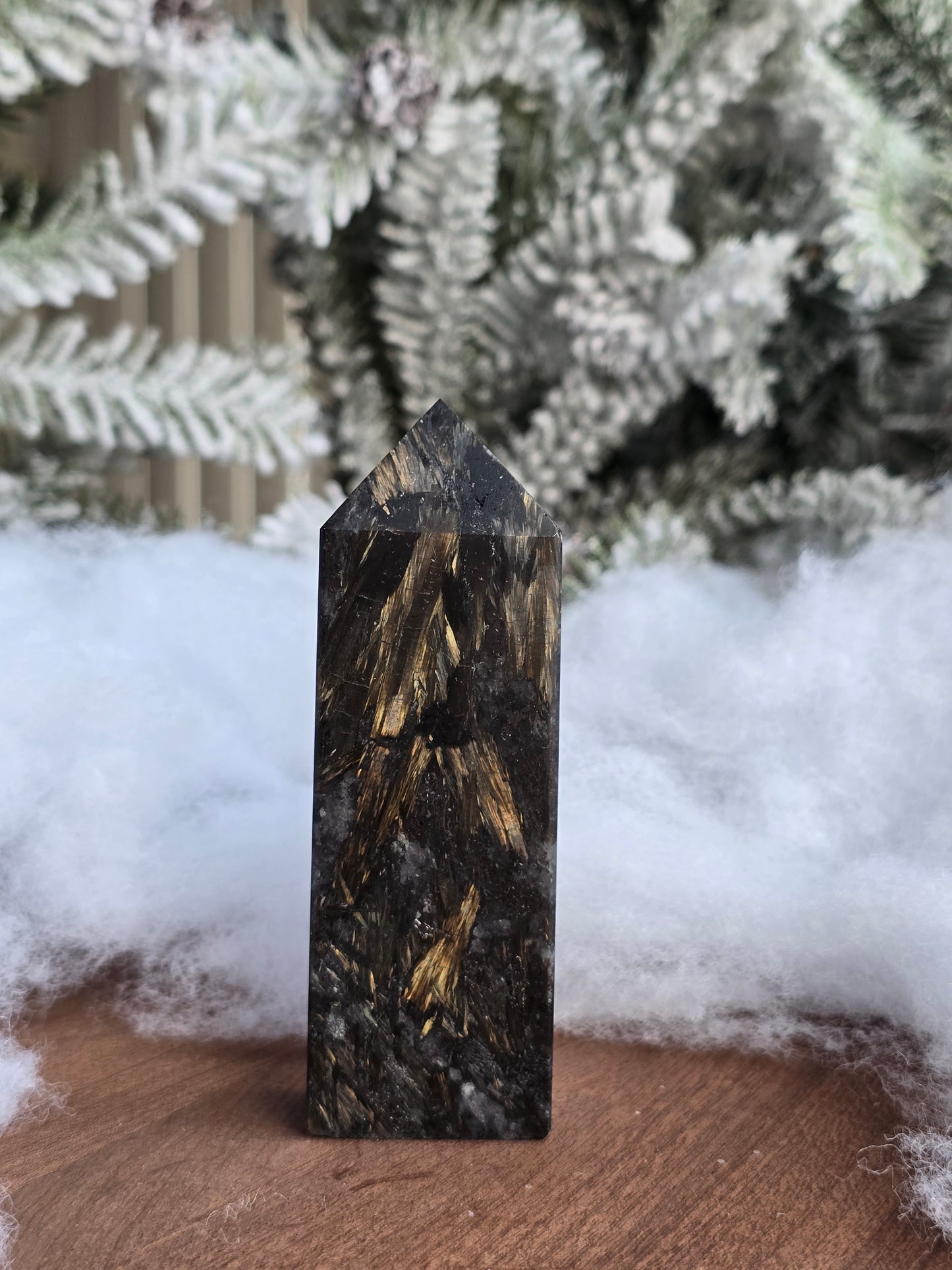 Anthophyllite Obelisk