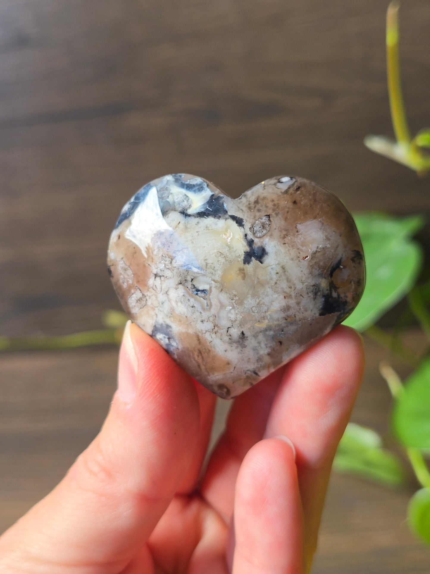 Black Flower Agate Heart