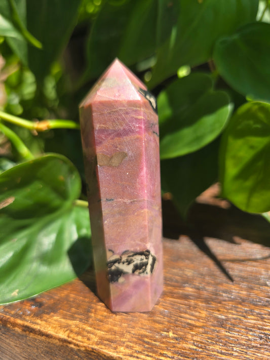 Rhodonite Point