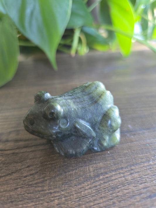 Serpentine Frog Carving