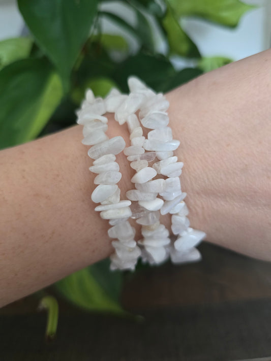 White Agate Chip Bracelet