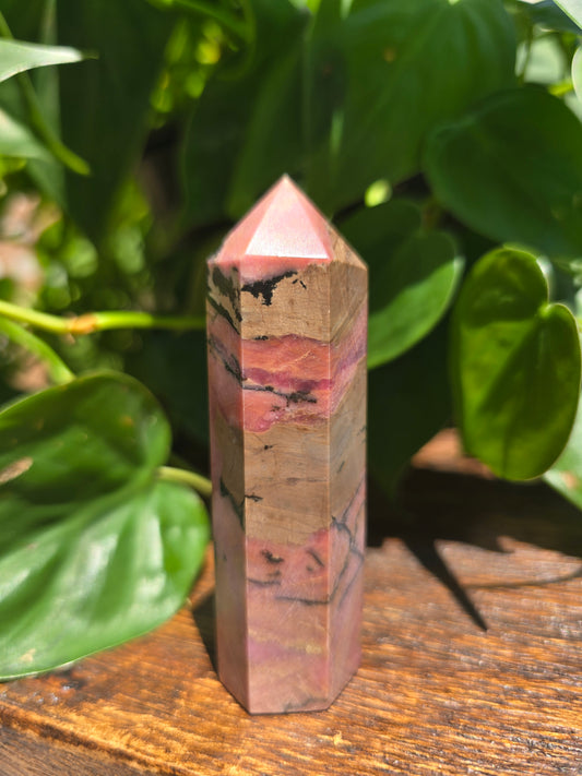 Rhodonite Point
